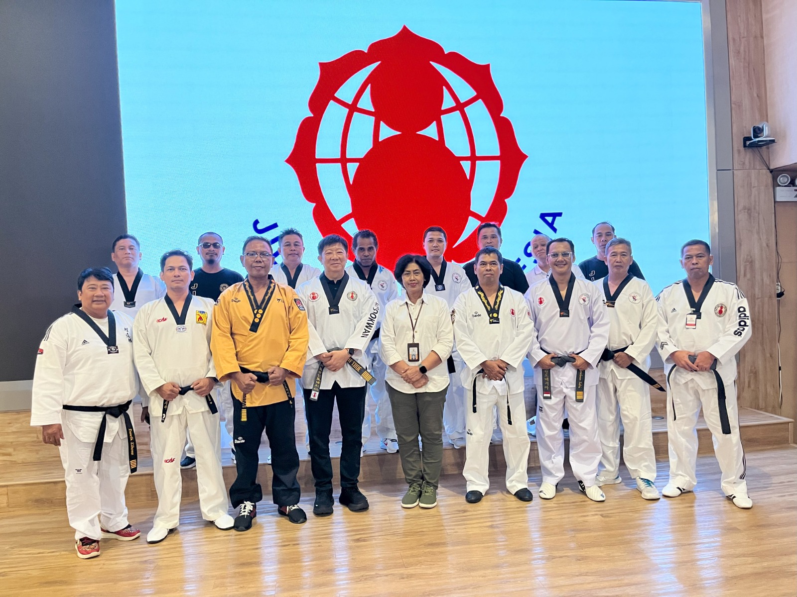 TAEKWONDO JIDOKWAN INDONESIA GELAR NATIONAL MASTER COURSE &amp; 4TH LEADERSHIP SUMMIT DI BANYUNIBO PRAMBANAN, YOGYAKARTA &amp; JAKARTA