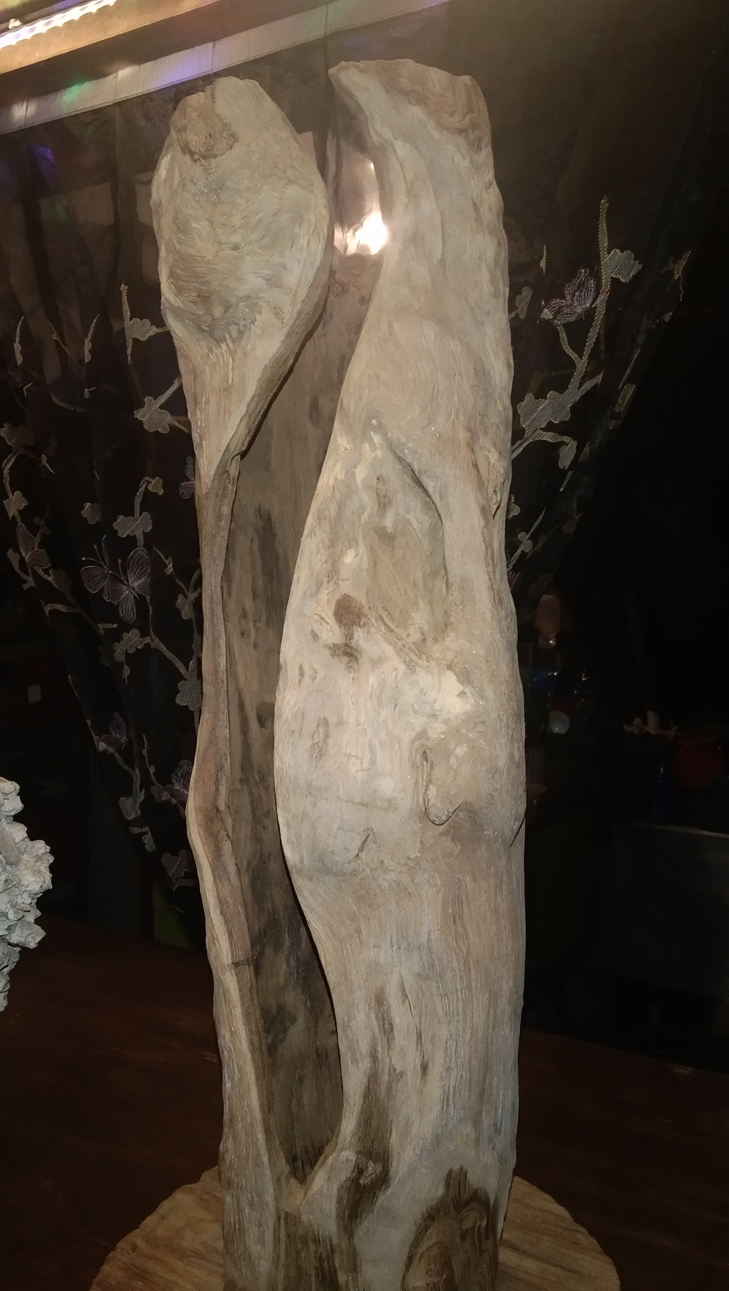 Makna Kayu Semesta